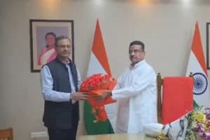 Suvendu Adhikari Meets RBI Governor Sanjay Malhotra Kolkata: मुख्यमंत्री शुभेंदु अधिकारी ने रिजर्व बैंक के गवर्नर संजय मल्होत्रा से की मुलाकात