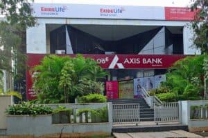 Axis Bank Shares: दूसरी तिमाही के नतीजों के बाद 4% की उछाल; विश्लेषकों का लक्ष्य ₹1,525 तक