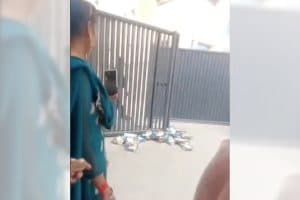 Haryana Factory Workers Protest: दिवाली बोनस न मिलने पर हरियाणा में कर्मचारियों ने सोहन पापड़ी फेंकी
