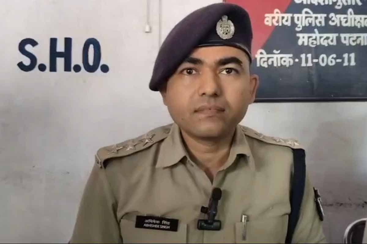 शराब तस्करी एवं हत्या की योजना रचने वाले 12 अपराधी गिरफ्तार, दो लाइनर भी पकड़े गए