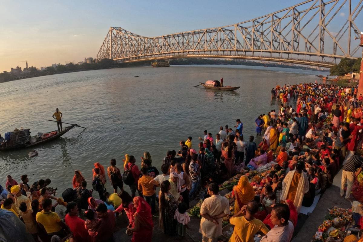 Chhath 2025: कानपुर में छठ महापर्व, साढ़े छह लाख श्रद्धालु देंगे सूर्य अर्घ्य, घाटों पर बन रही विशेष तैयारियां