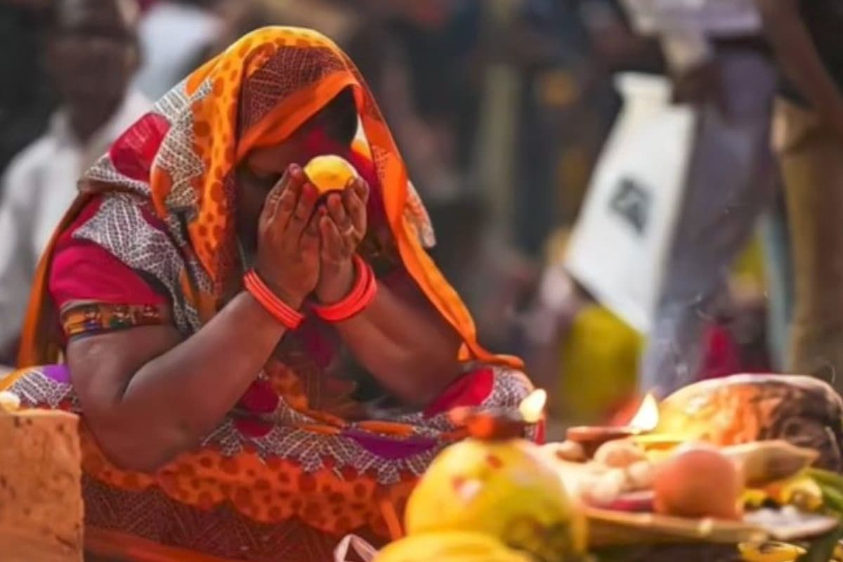 Chhath Puja 2025: संध्या और उषा अर्घ्य का समय, विधि और छठी मैया के आशीर्वाद से जुड़े हर पहलू