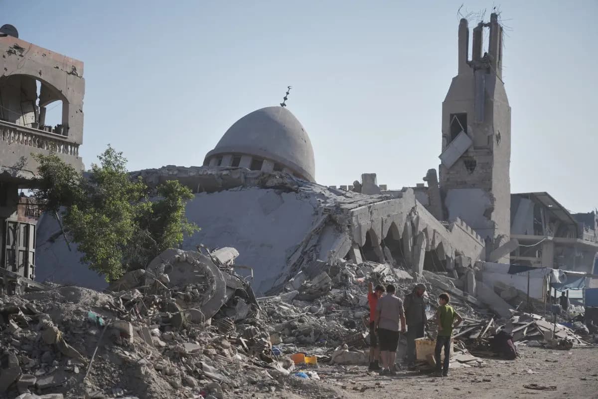 Israel-Gaza News: गाज़ा अस्पतालों ने प्राप्त किए 30 फिलिस्तीनियों के शव, इस्राइल-हमास संघर्षविराम के बीच शवों का आदान-प्रदान जारी