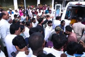 Andhra Pradesh Temple Stampede: गृह मंत्री ने श्रीकाकुलम में हुई दुखद घटना का कारण बताया