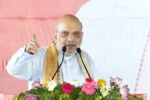 Bihar Election 2025: अमित शाह बोले – पांच साल में बाढ़ मुक्त बनाएंगे बिहार, सीतामढ़ी की सभा में विपक्ष पर हमला