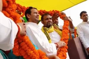 Bihar Election 2025: बिहार की सियासत में छिड़ा पारिवारिक संग्राम, तेजस्वी बनाम तेजप्रताप की जंग | Tej Pratap Yadav