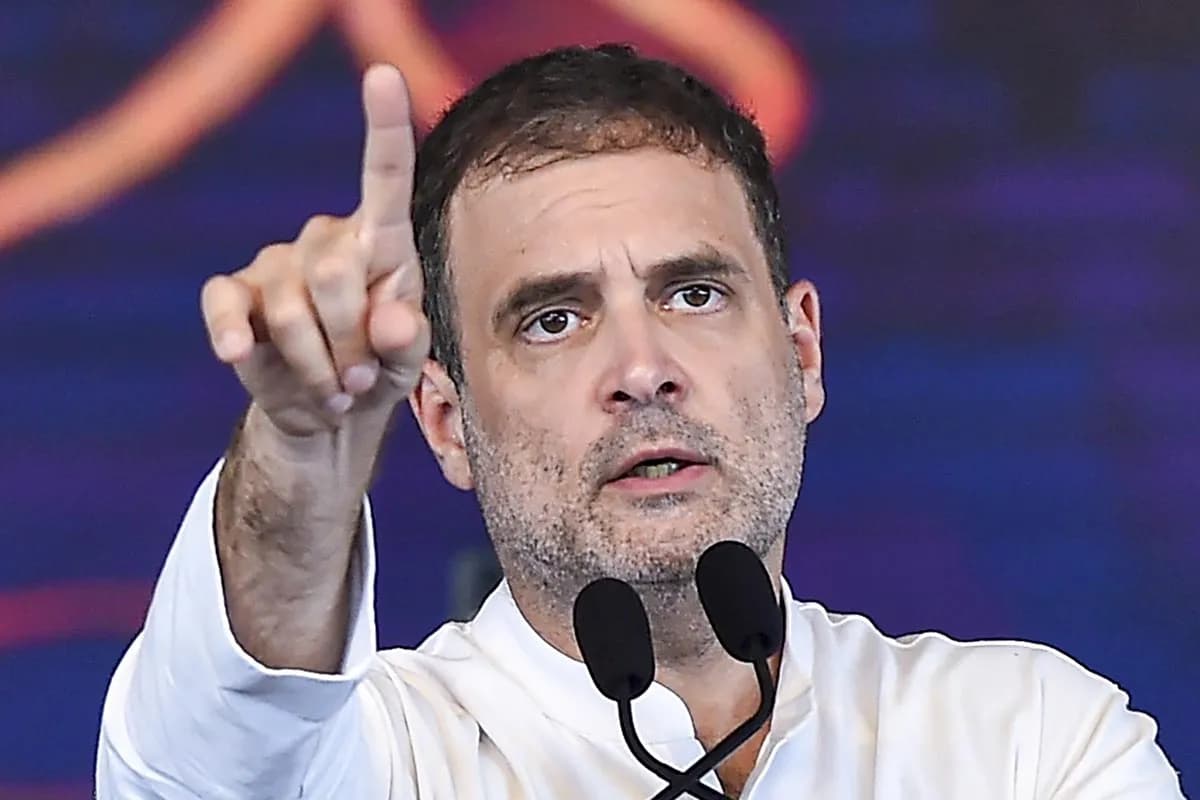 Bihar Chunav 2025: ‘मोदी-शाह के हाथ में नीतीश का रिमोट कंट्रोल’, राहुल गांधी का तीखा वार; बिहार चुनाव में नेताओं के बयानबाज़ी का दौर तेज़