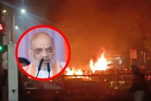 Amit Shah on Delhi Blast: दिल्ली के लाल किले के पास भयानक धमाका, अमित शाह मौके पर रवाना, पीएम मोदी ने ली जानकारी