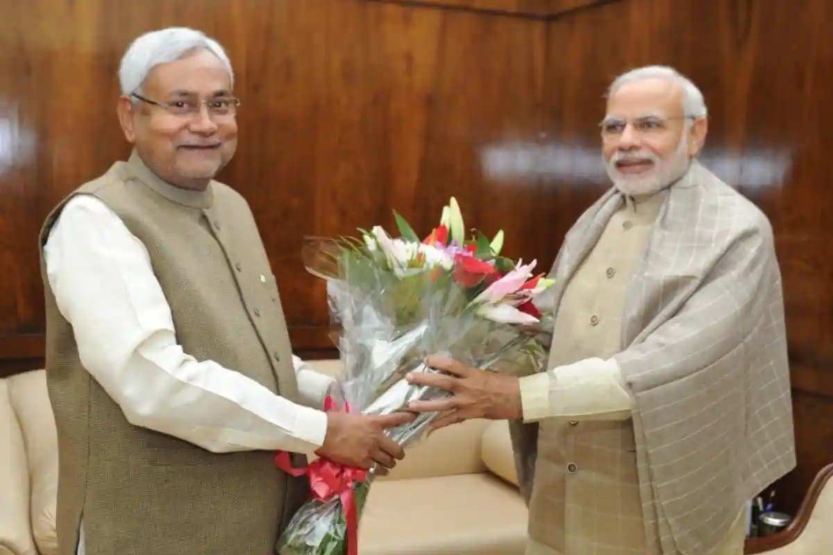 बिहार चुनाव परिणामों ने बदली सत्ता की गणित: भाजपा बनी सबसे बड़ी शक्ति, नीतीश कुमार के लिए चुनौतीपूर्ण समीकरण