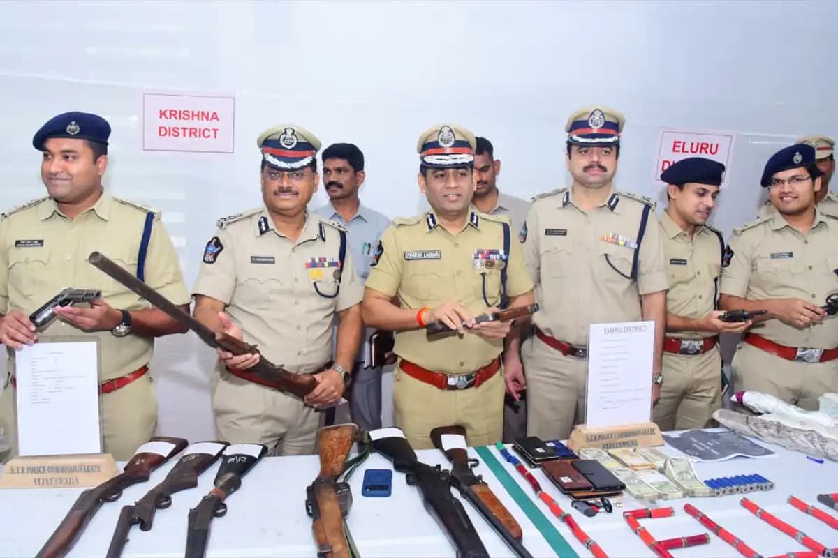आंध्र प्रदेश को आश्रय क्षेत्र बनाने की नक्सली योजना विफल, सुरक्षा बलों की व्यापक कार्रवाई से बड़ा खुलासा