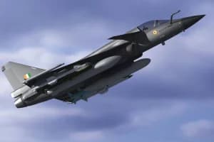 Tejas Jet crash: दुबई एयर शो में भारत का स्वदेशी तेजस क्रैश, सुरक्षा और तकनीकी जांच जारी