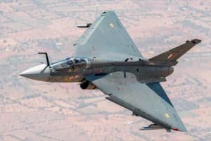 Tejas Crashes at Dubai Air Show: दुबई एयर शो में तेजस दुर्घटना से एचएएल पर बढ़ा दबाव, लागत और रक्षा कारोबार की पूरी जानकारी