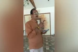 Maharashtra Election Fraud: कामठी नगर परिषद चुनाव में फर्जी मतदान के गंभीर आरोप, मंत्री बावनकुले के इस्तीफे की मांग