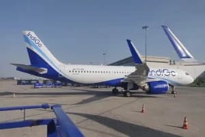 IndiGo Flight Disruption: सरकार ने दिए उच्च-स्तरीय जांच के आदेश, जानें पूरा मामला