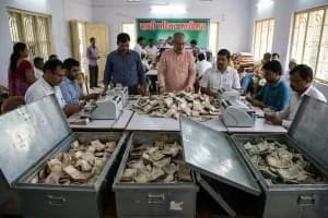 Humayun Kabir On Babri Masjid Foundation: मुर्शिदाबाद में जमा धन की गिनती के लिए मशीन तैनात, 11 ट्रंक भरे नोटों से