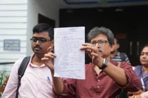 BLO Protest: मुख्य निर्वाचन अधिकारी दफ्तर के सामने बीएलओ रक्षा समिति का जोरदार प्रदर्शन