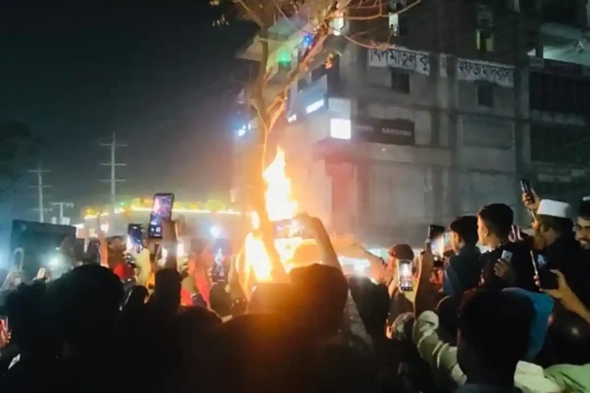 बांग्लादेश में हिंदू युवक दीपू चंद्र दास की हत्या के आरोप में 7 युवक गिरफ्तार