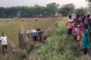Howrah Jaipur Accident News: जयपुर में मैजिक गाड़ी पलटी, पांच बच्चे और दो महिलाएं घायल