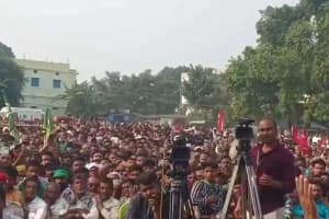 Kolkata Waqf Property Protest: कोलकाता में इमाम मुअज्जिन संगठन का विशाल प्रदर्शन, वक्फ संपत्ति सुरक्षा की उठाई मांग