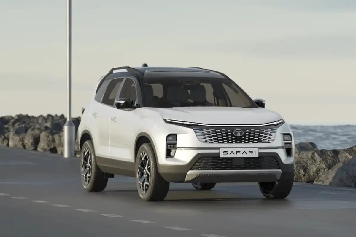 2025 Tata Safari Petrol Review: अब पेट्रोल इंजन के साथ आई टाटा की फ्लैगशिप SUV