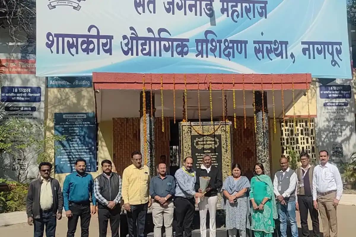 नागपुर के आई.टी.आई. छात्र से प्रशिक्षण अधिकारी बने अशोक राजनकर की प्रेरक कहानी