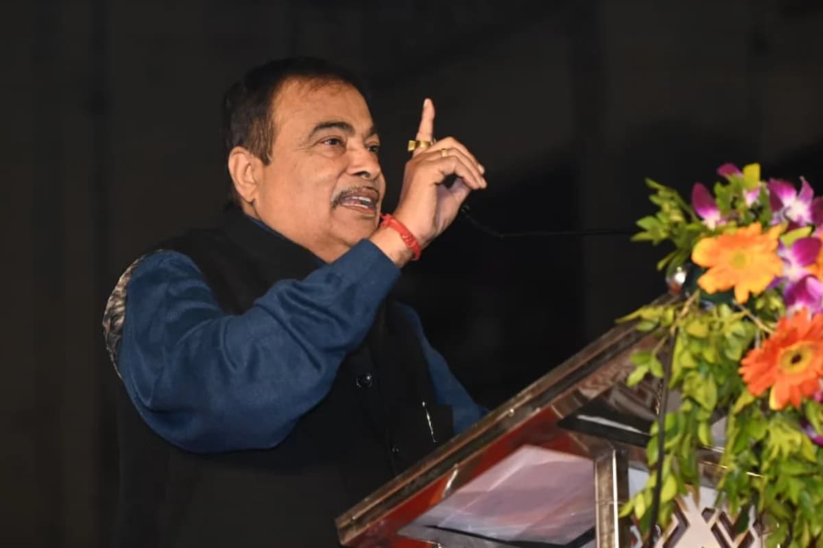 नागपुर के भविष्य का रोडमैप: गडकरी बोले–गरीब केंद्र में, विकास सर्वोपरि