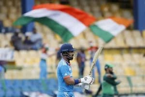 KL Rahul Century: केएल राहुल के धुआंधार शतक से भारत ने बनाए 284 रन