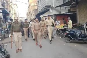DCP Zone 3 Big Action: जोन 3 पुलिस की बड़ी कार्रवाई, फरार बदमाश बोमा गिरफ्तार