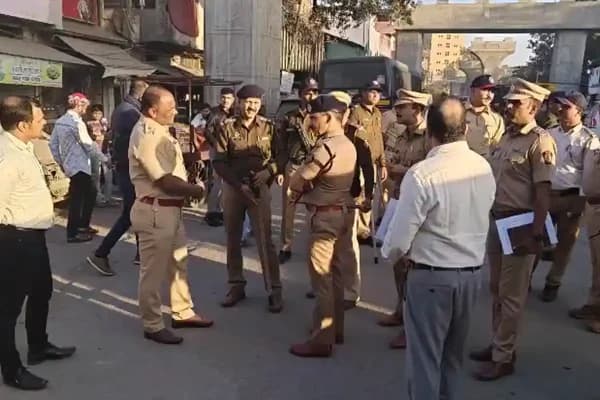 नागपुर में एफडीए की बड़ी कार्रवाई, एक दर्जन गोदामों से करोड़ों का अवैध तंबाकू और सड़ी सुपारी जब्त