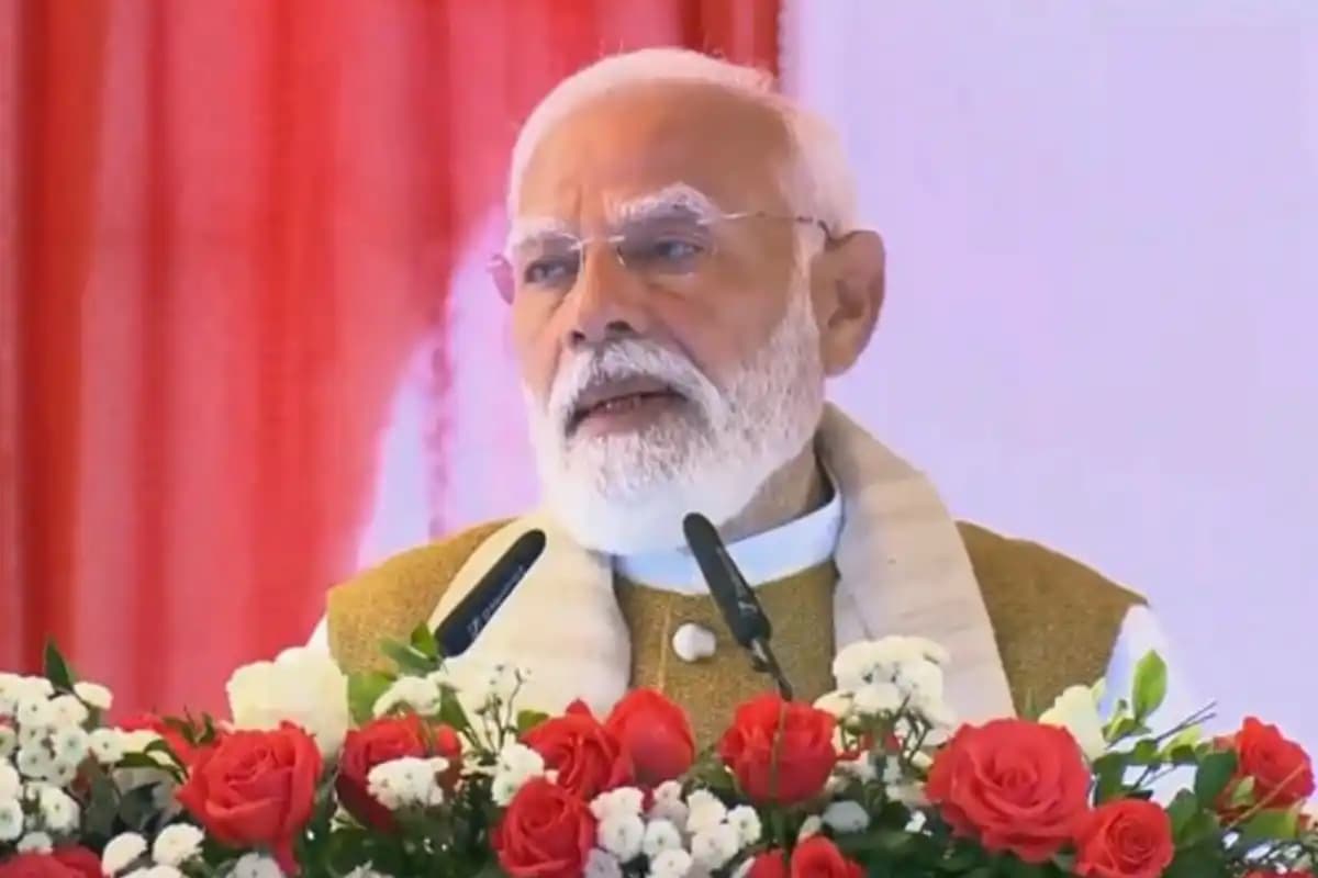 प्रधानमंत्री मोदी ने तिरुवनंतपुरम में कई विकास परियोजनाओं का शुभारंभ किया, तीन अमृत भारत एक्सप्रेस ट्रेनों को हरी झंडी दिखाई