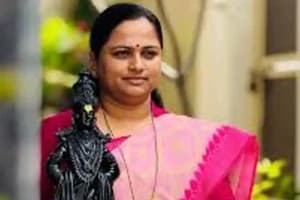 Congress Chandrapur: प्रतिभा धनोरकर का नागपुर दौरा, गुट पंजीकरण से बढ़ी खींचतान