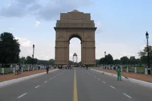 Delhi Weather: बारिश ने बदली दिल्ली की हवा, 2026 में पहली बार AQI ‘अच्छी’ श्रेणी में पहुंचा