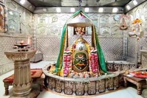 महाकाल मंदिर में संध्या-शयन आरती के लिए शुरू हुई ऑनलाइन बुकिंग, अब 250 रुपये में विशेष दर्शन