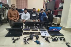 Kolkata Cyber Police Raid: कोलकाता में फर्जी PayPal कॉल सेंटर का भंडाफोड़, 5 गिरफ्तार