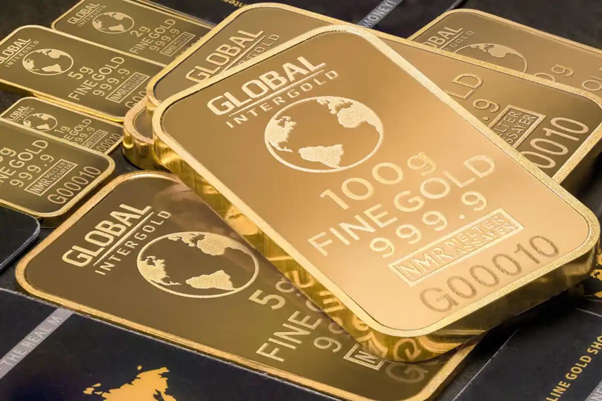 Gold Price Today: लगातार दूसरे दिन गिरा सोने का भाव, जानिए आज का ताजा रेट