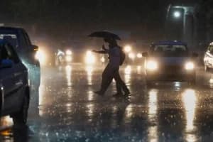 Jharkhand Weather Update: रांची समेत कई जिलों में बारिश और तेज हवाओं का ऑरेंज अलर्ट, 22 जून तक बिगड़ा रहेगा मौसम
