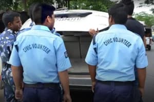 Howrah Civic Volunteers Salary Hike: हावड़ा सिविक वालंटियर्स को मिली बड़ी राहत, वेतन और बीमा में इजाफा