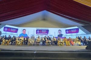 Vidarbha Mega Industrial Expo: नागपुर में गडकरी और फडणवीस ने किया उद्घाटन