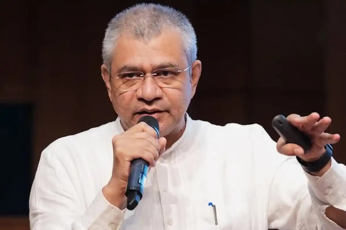 बेंगलुरु से मुंबई के बीच जल्द शुरू होगी प्रीमियम ट्रेन सेवा, कर्नाटक को मिले रिकॉर्ड 7748 करोड़ रुपए