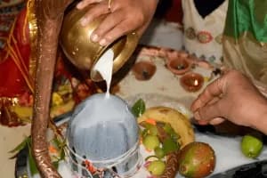 Maha Shivratri 2026: व्रत का सही समय, पारण कब करें और पूरी पूजा विधि जानिए एक साथ