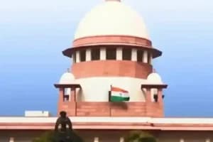 'घूसखोर पंडत' पर सुप्रीम कोर्ट सख्त, कहा- "फिल्म का नाम बदलो, तभी रिलीज होगी फिल्म"
