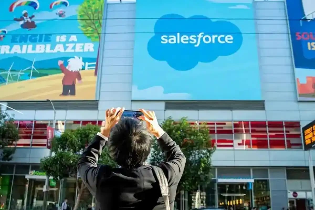 Salesforce में AI के नाम पर करीब 1000 कर्मचारियों की छंटनी, बड़े अधिकारियों की भी छुट्टी