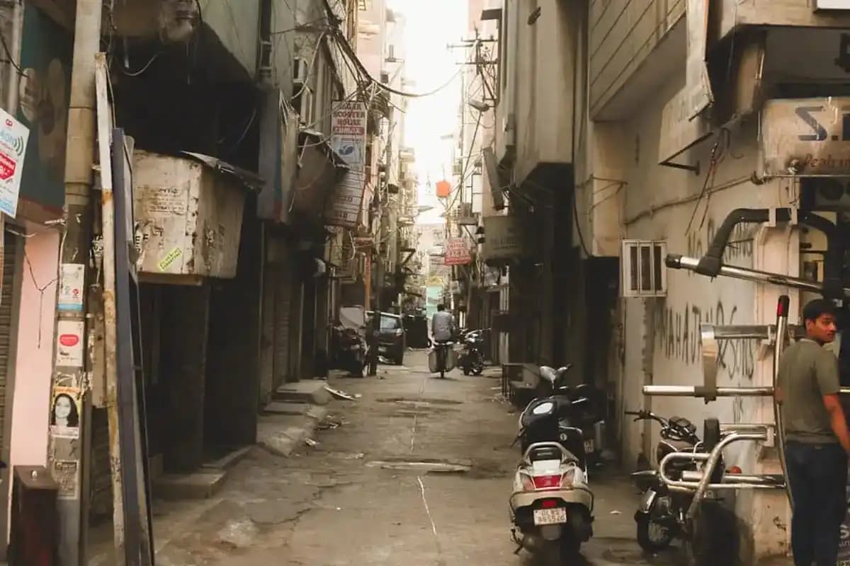 भारत बंद 12 फरवरी 2026: क्या कल बंद रहेंगे बैंक, स्कूल और बाजार?