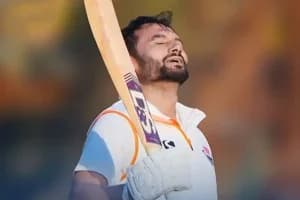 Paras Dogra Crosses 10,000 Runs in Kalyani: जम्मू-कश्मीर के कप्तान ने रचा इतिहास, वसीम जाफर के बाद दूसरे खिलाड़ी