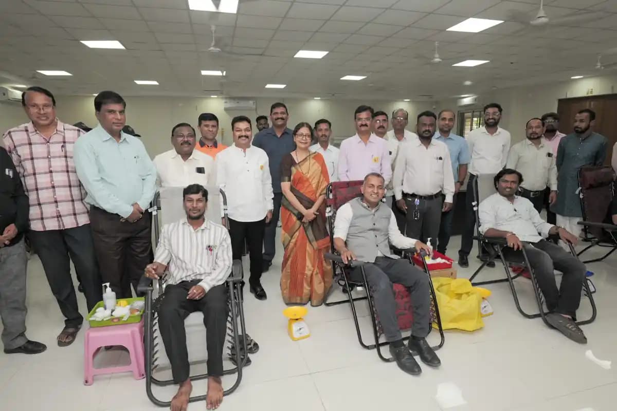 Nagpur Education: राष्ट्रसंत तुकडोजी महाराज नागपूर विद्यापीठ में रक्तदान और स्वास्थ्य शिविर को मिला जबरदस्त समर्थन