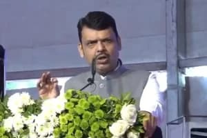 Devendra Fadnavis Gudi Padwa wishes Maharashtra: गुड़ी पड़वा पर मुख्यमंत्री देवेंद्र फडणवीस ने महाराष्ट्रधर्म को आगे बढ़ाने और मराठी संस्कृति का गौरव ऊँचा करने का आह्वान किया।
