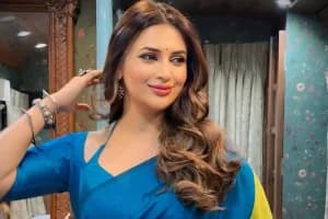 दिव्यांका त्रिपाठी के घर जल्द गूंजेगी किलकारी, 10 साल बाद मां बनने वाली है एक्ट्रेस
