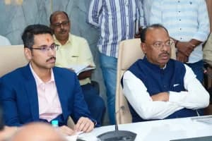 Nagpur water supply plan municipal councils: पालकमंत्री चंद्रशेखर बावनकुले ने नागपुर की नगर परिषदों को निर्देश दिए - जल योजनाएं 25 वर्षों की जनसंख्या को ध्यान में रखकर बनाई जाएं।