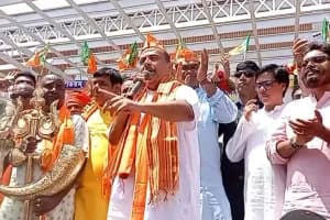 Suvendu Adhikari Panskura rally BJP Bengal election 2026 promises: शुभेंदु अधिकारी का ऐलान, BJP जीती तो नौकरी परीक्षा में 5 साल की और छूट, भवानीपुर में ममता को हराने का संकल्प