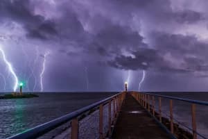 Maharashtra storm rain alert Vidarbha Marathwada April 2026: महाराष्ट्र में 20-22 अप्रैल को आंधी-तूफान और बारिश का अलर्ट, विदर्भ, मराठवाड़ा और पश्चिम महाराष्ट्र में ओलावृष्टि की भी संभावना | Weather Alert Maharashtra